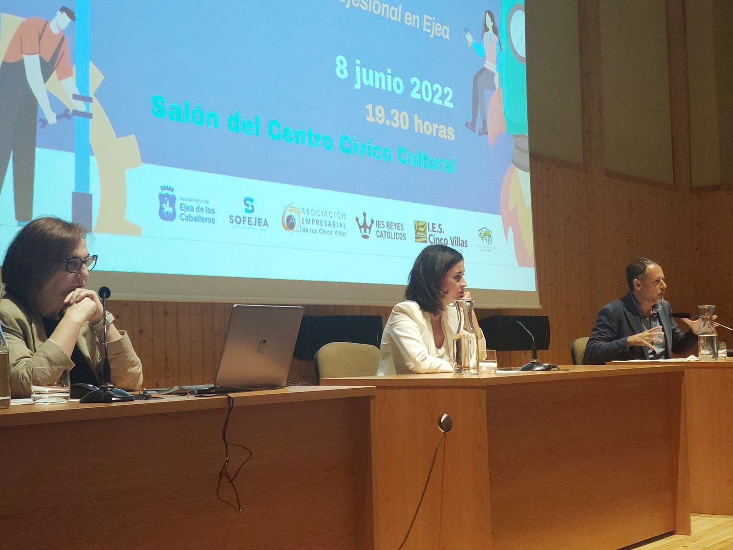 CEPYME Aragón explica para el crecimiento de las empresas la importancia de la Formación Profesional en Ejea de los Caballeros