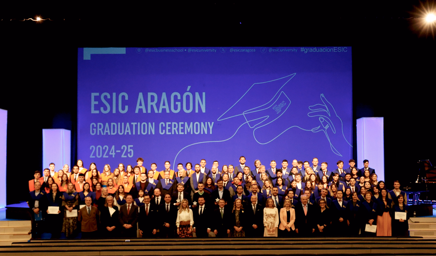 ESIC Aragón celebra la graduación de 115 alumnos y la entrega de los Premios Aster ante más de 700 asistentes en el Palacio de Congresos