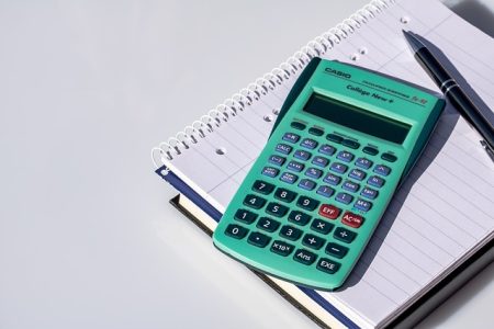 calculator-2391810_640