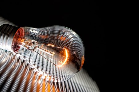 light-bulb-g9e8062b7e_640