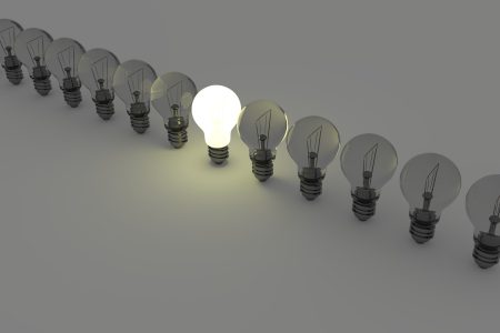 light-bulbs-1125016_1920